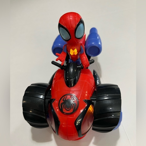 Spiderman Red and Blue Action Vehicle Set - Picture 2 of 15